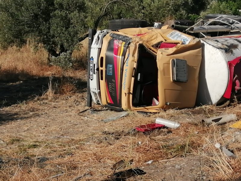 Izmir Aliaga Da Vidanjor Devrildi 1 Yarali