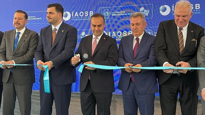 bakan-kacir-izmirden-mujdeyi-verdi-yuzde-50-vergi-indirimi-ve-milyonlarca-liralik-kredi-destegi-1780404324561.jpeg