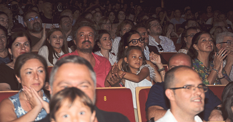 Çocukları için bir arada