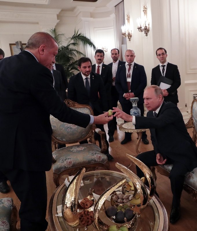 Başkan Erdoğan’dan Putin ve Ruhani’ye incir ikramı