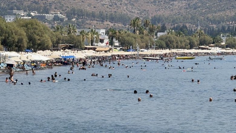 Bodrum’da termometreler fırladı! Hissedilen sıcaklık 41 dereceyi buldu