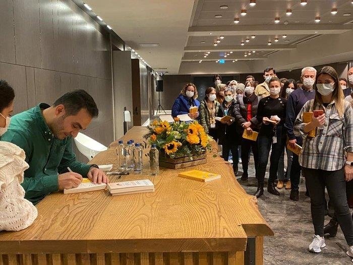 Klinik Psikolog ve yazar Beyhan Budak Turkuvaz Medya çalışanları ile bir araya geldi.