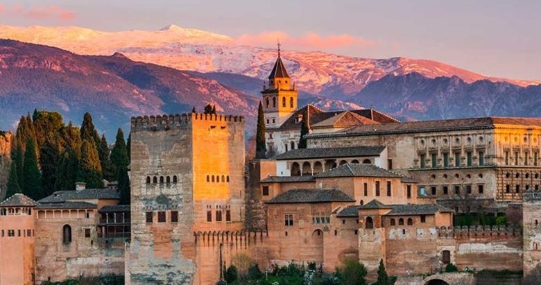 İspanya’da 500 yıl sonra ezan sesleri