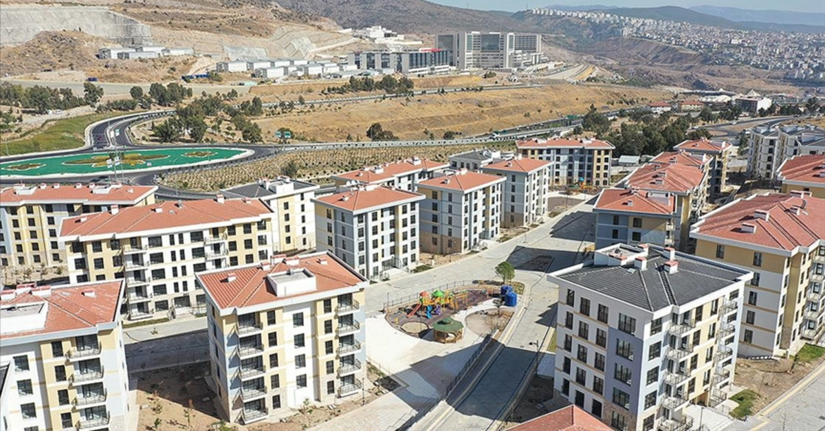 İZMİR TOKİ KURA ÇEKİMİ 2026 | İzmir'de TOKİ kura çekimi ne zaman, saat kaçta yapılacak? Kura çekimleri nereden ve nasıl öğrenilir?