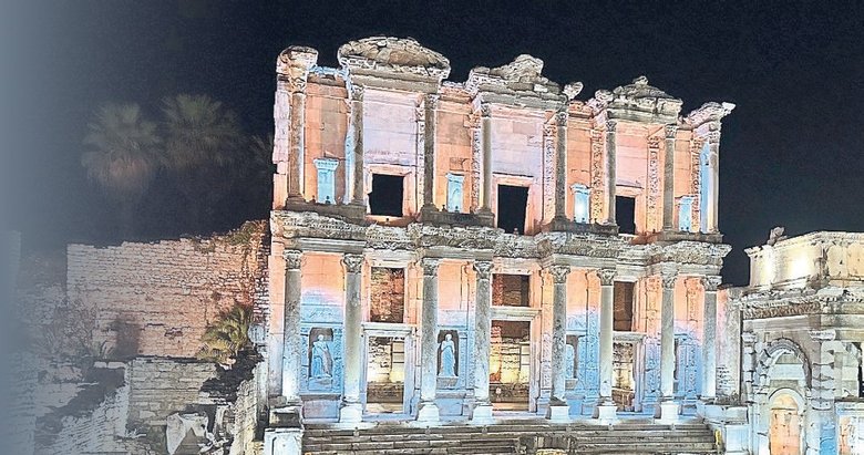 İzmir’de gece müzeciliği gençlerle buluşuyor