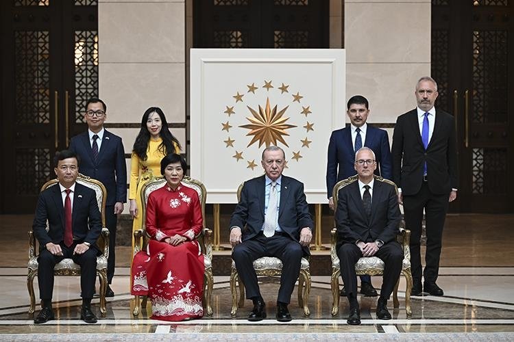 Başkan Erdoğan, 5 ülkenin büyükelçisini kabul etti