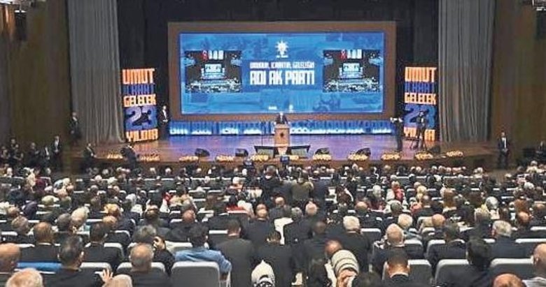 AK Parti’de sadece dil değil siyaset belgeleri de değişecek