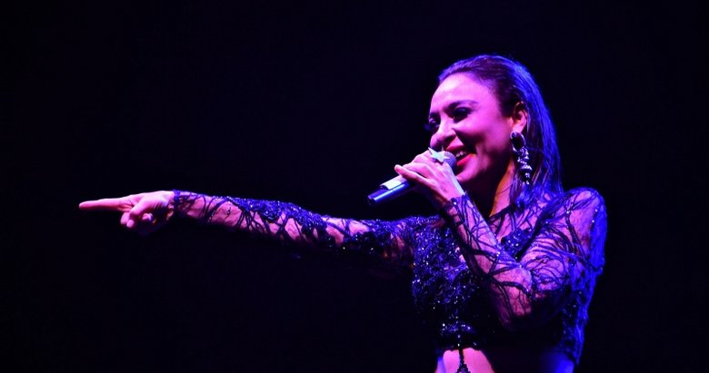 Ziynet Sali’nin gelinlik heyecanı