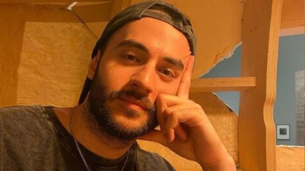 Yabancı Damat’ın Mustafa’sı Avrupa’ya yerleşip şarkıcı oldu! Son hali şoke etti