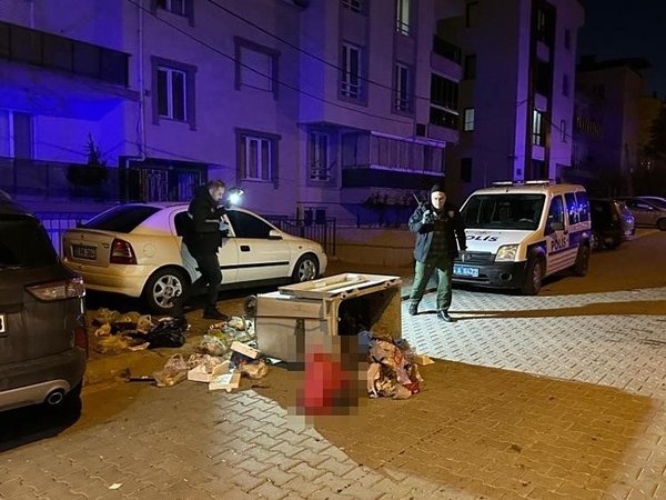usakta-korkunc-olay-cop-konteynerinde-bebek-cesedi-bulundu-1768714835041.jpeg