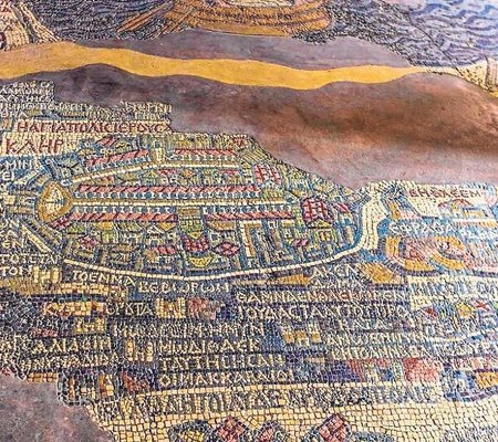 Kağıdın da ötesine geçmiş haritalar