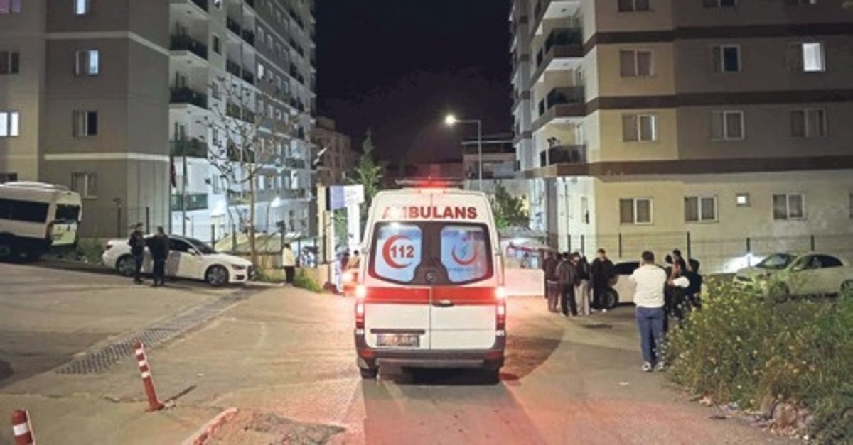 İzmir'de 28 öğrenci gıdadan zehirlendi