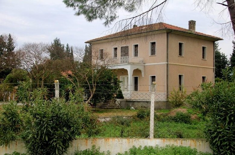 Adnan Menderes’in anısına yakışmayan görüntü! Çiftliği kaderine terk edildi