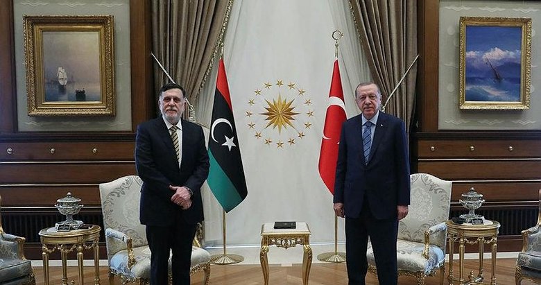 Başkan Erdoğan, Libya Başbakanı Feyyaz Sarrac ile bir araya geldi