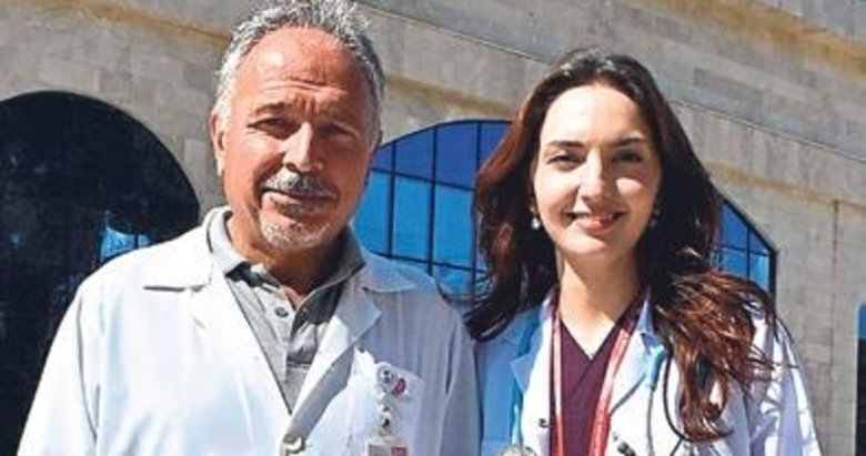 Doktor baba-kız birlikte şifa dağıtıyor