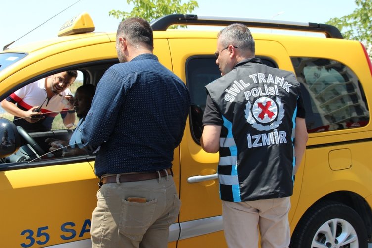 İzmir’de korsan taksi avı! 664 araca yaklaşık 3 milyon lira ceza