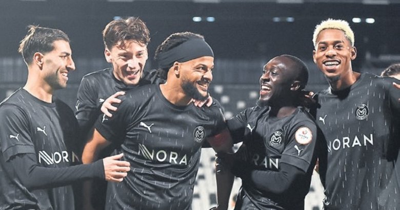 Manisa FK’dan bol gollü veda