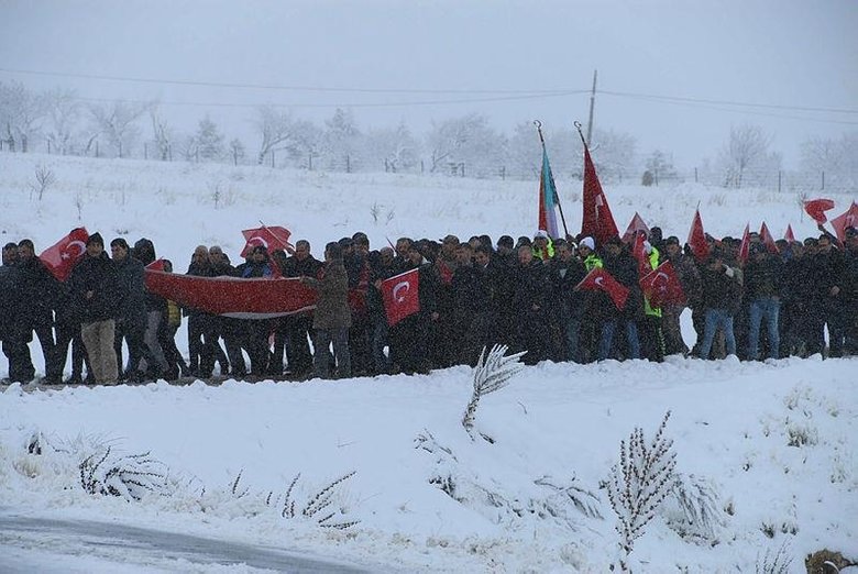 Şehit polis memuru Fethi Sekin, kabri başında anıldı