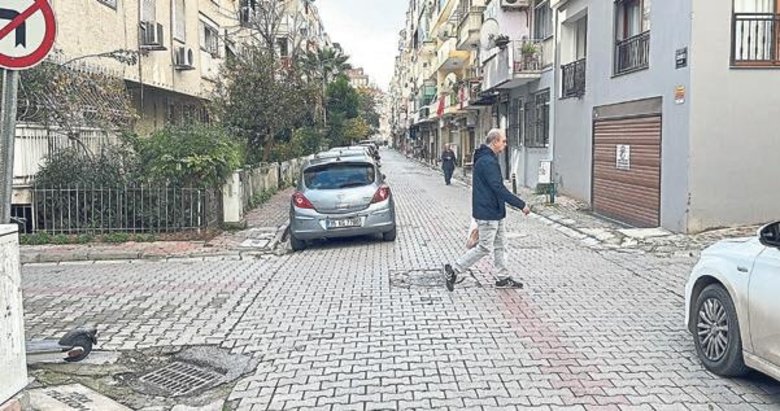 Meyve bıçağını arkadaşına sapladı