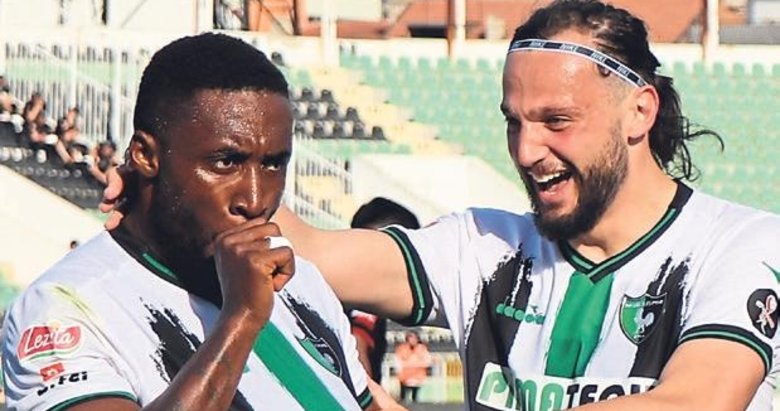 Denizlispor’da Özer ayrılıyor