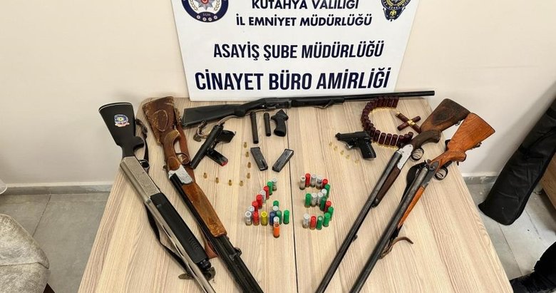 7 adrese eş zamanlı operasyon: Silah ticareti yapan 6 şüpheliye gözaltı