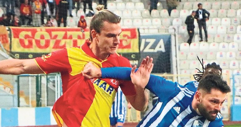 Göz-Göz yine kahroldu