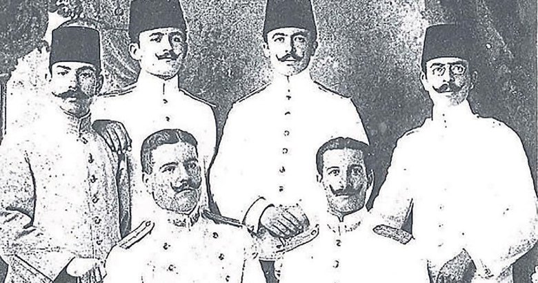 selanik te baslayan dava arkadasligi