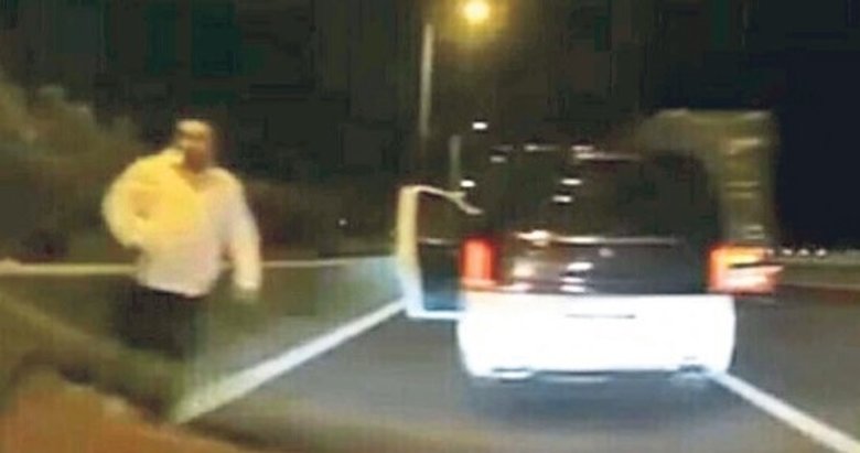 İzmir’de minibüs şoförünün öfkesi pahalıya mal oldu