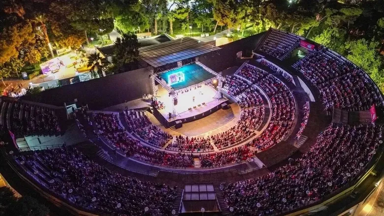 izmirde-bu-hafta-hangi-etkinlikler-var-izmirde-ekim-ayi-dolu-dolu-gececek-tiyatro-opera-ve-konserler-1790673292202.jpeg