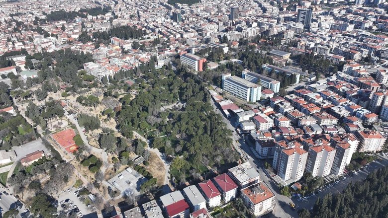 İzmir’in afet sonrası toplanma alanlarının analizi yapıldı