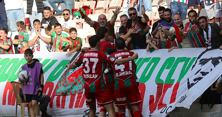 Karşıyaka deplasmanda fırtına gibi esti