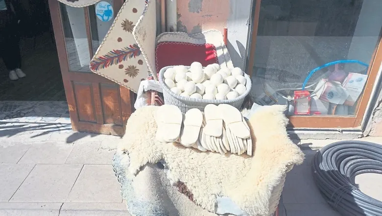 Dededen toruna keçe sanatı