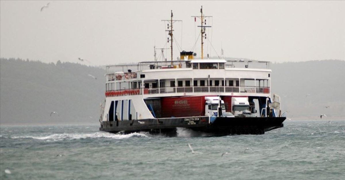 Çanakkale'de ulaşıma lodos engeli!