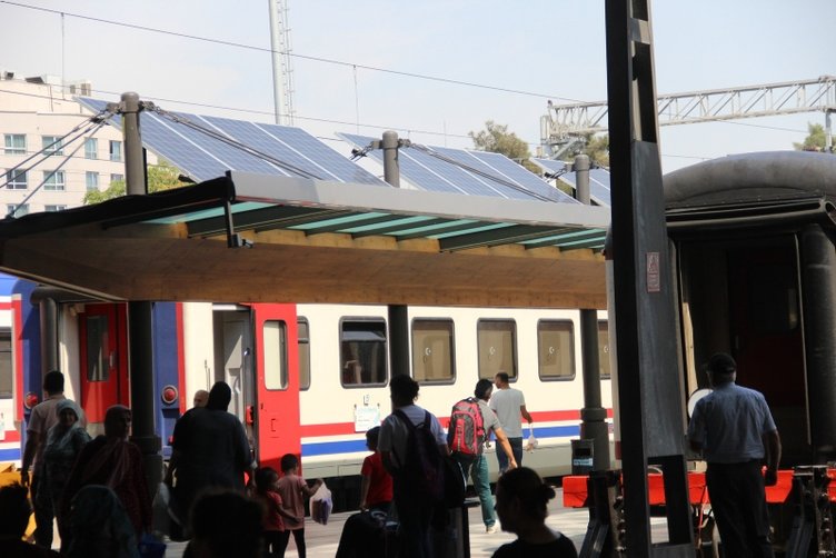 İzmir’de Basmane Garı kendi elektriğini kendisi üretiyor