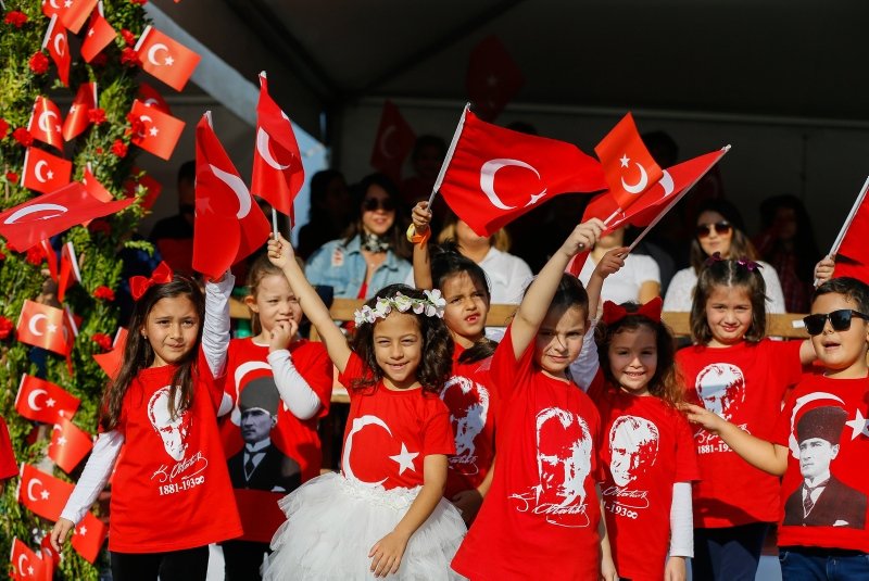 İzmir’de 29 Ekim Cumhuriyet Bayramı coşkusu