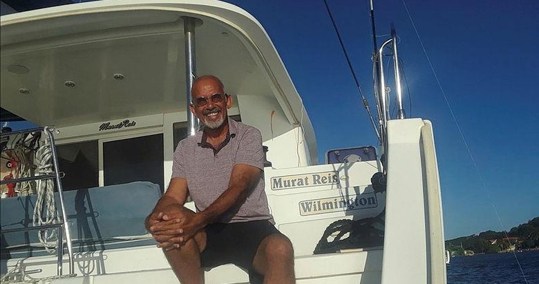 Eritre’de gözaltına alınan Türk denizcilerden Selim Ekmekçioğlu İzmir’deki yuvasına kavuştu
