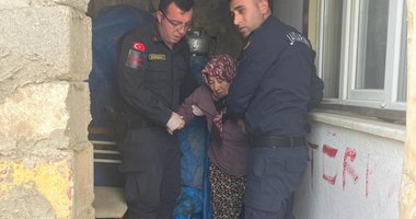 65 yaşındaki firari kadının yetiştirdiği esrar miktarı polisi şoke etti