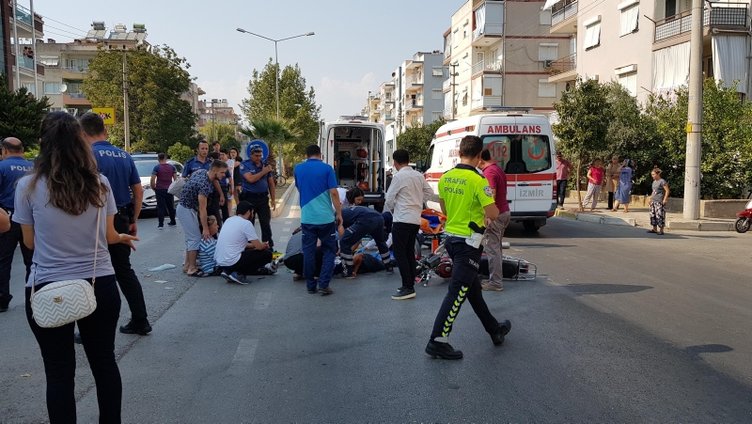 İzmir Tire’de otomobil ile motosiklet çarpıştı: 2 yaralı
