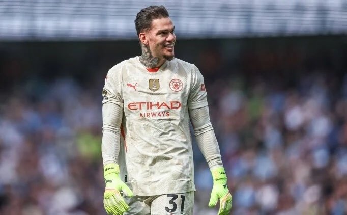 Galatasaray’da kaleye iki aday