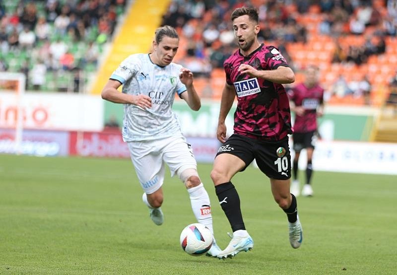 Bodrum FK pes etmiyor