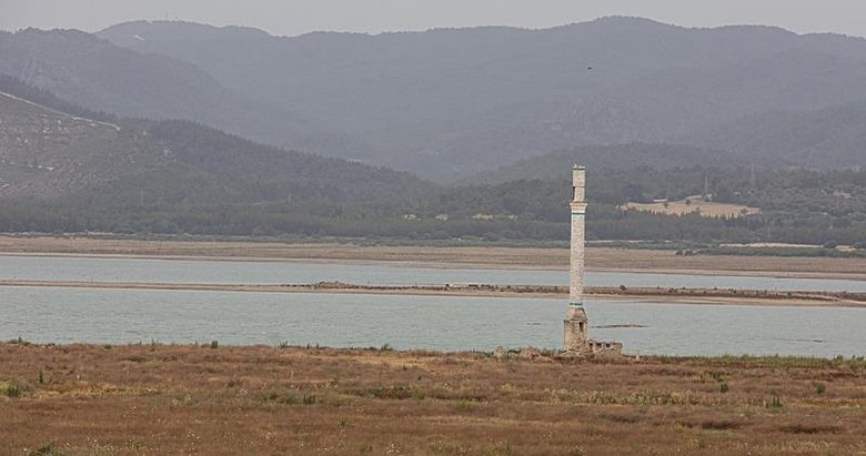 İzmir’in barajlarında tehlike yaklaşıyor: Tahtalı’da sular iyice çekildi