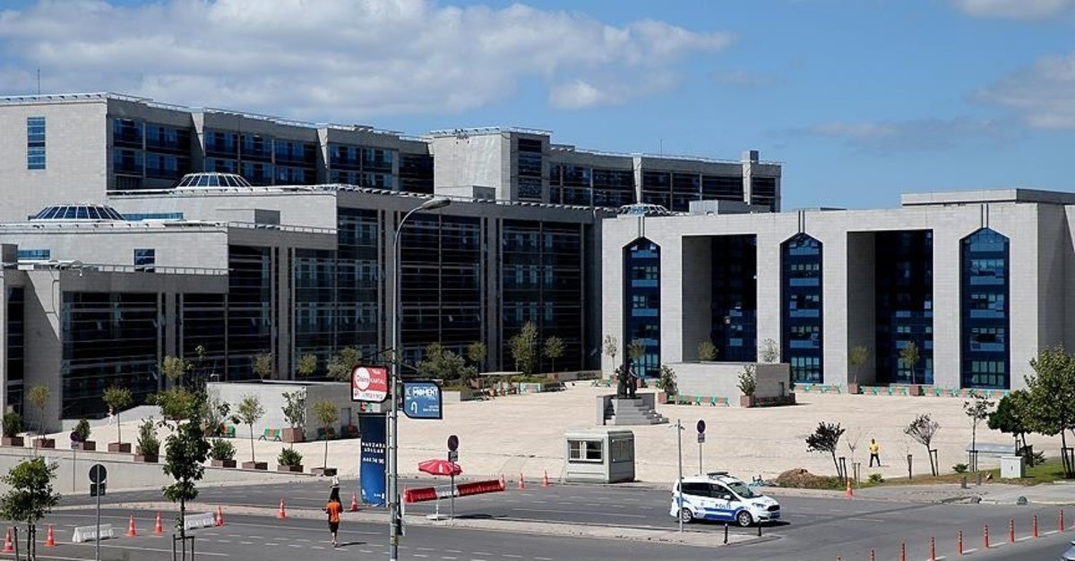 İstanbul Anadolu Adliyesi'nde savcı, kadın hakimi silahla yaraladı!