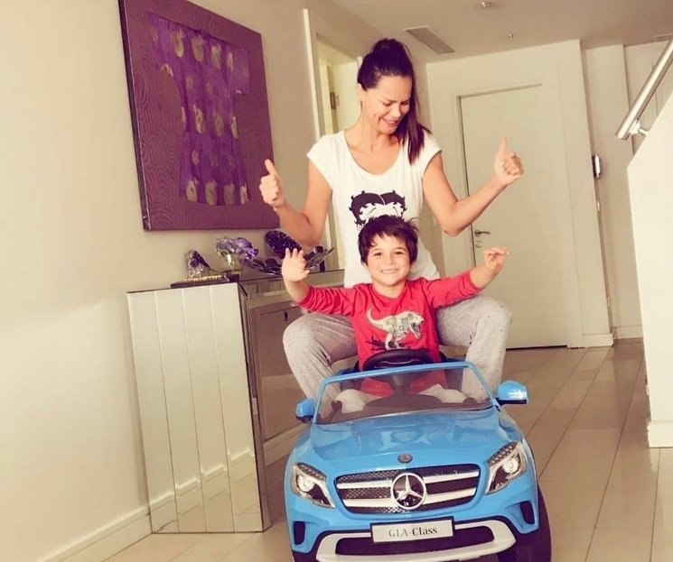 Ebru Şallı: Yüz felci geçirdim üzüntüden!