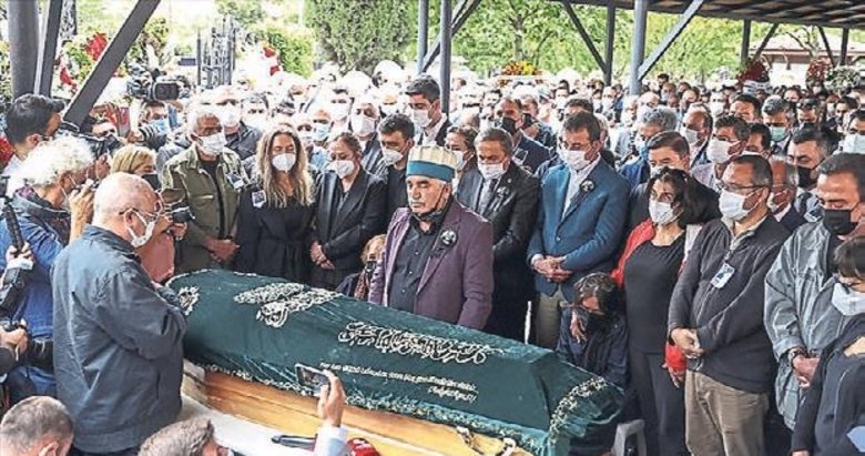 Yapımcı Hasan Saltık son yolculuğa uğurlandı