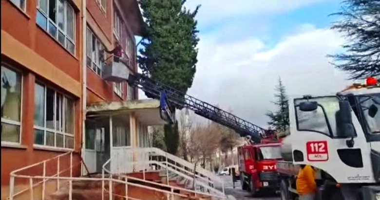 Eski hastane binasında yangın