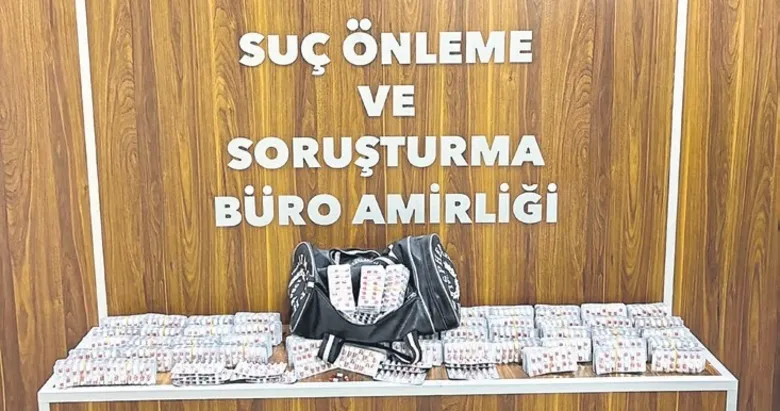 Uyuşturucu şüphelisine baskın: 9 bin 128 sentetik ecza bulundu