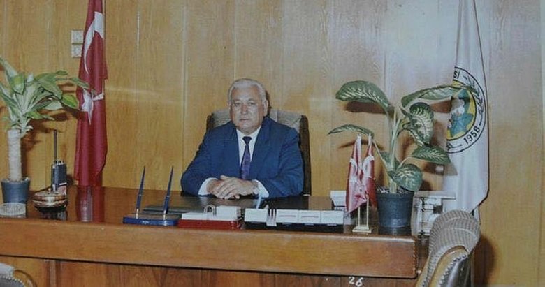 Eski Başkan Ünal hayatını kaybetti