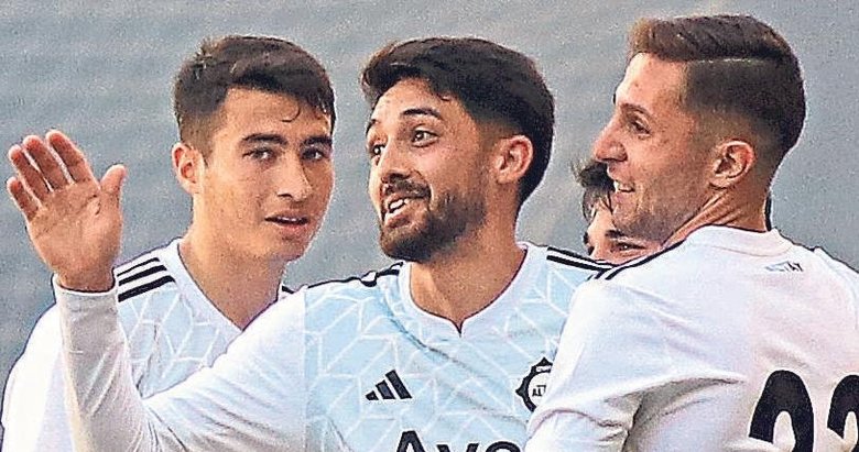 Büyük Altay beklemede