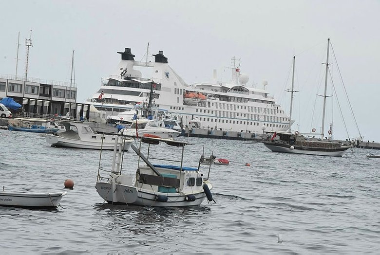 Ege kıyılarına kruvaziyer akını