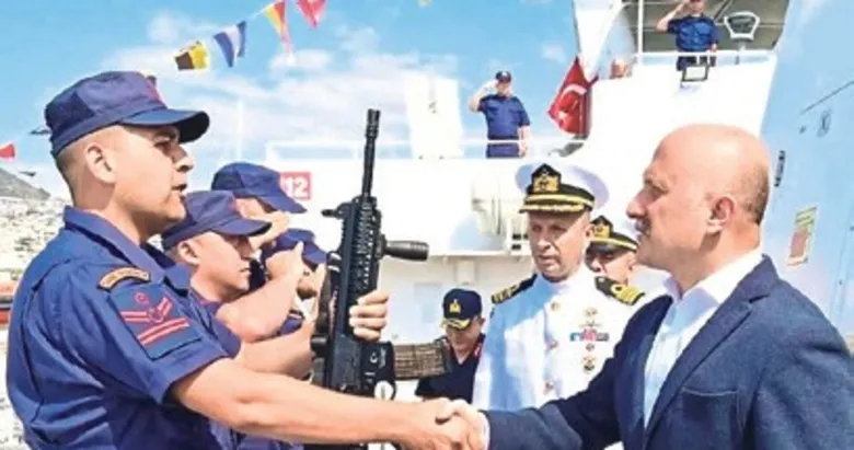Mavi vatan emin ellerde